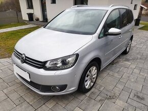 VW Touran 1.6 MPI benzín 75 kW.