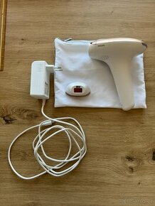 Epilátor Philips Lumea IPL 7000 - 1