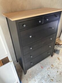 Komoda IKEA Hemnes se 6 zásuvkami - černohnědá