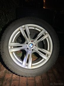 BMW X5 255/50 R19 F15 s pneu zimní, M paket