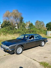 Jaguar XJ40 3.6