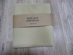 Protiskluzová podložka BUROT non-slip underlay 120x180 - 1