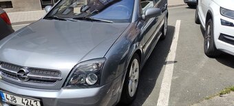 Opel Vectra C GTS 2.2DTI - 1