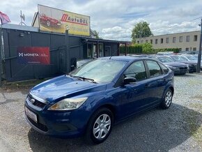 Ford Focus 1.6 i Klimatizace, 2x Pneu - 1