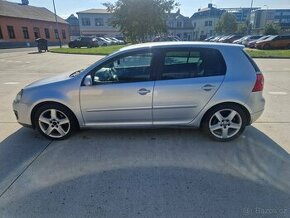 Volkswagen Golf V 2.0 TDI 103 kw - 1