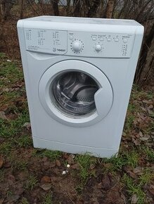 Pračka Indesit 6 KG Slim