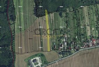 Prodej 0,15 ha pozemků v podílovém spoluvlastnictví v k.ú. V