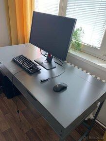 Počítačový/psací stůl (ALEX IKEA)