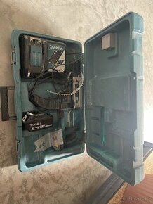 Makita DFR550Z Aku šroubovák se zásobníkem