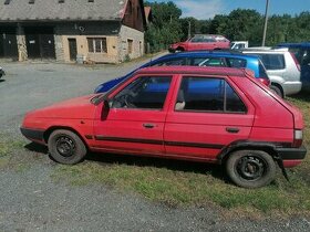 Škoda Favorit r. v 1990 eko zaplaceno