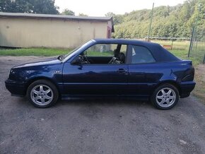 VOLKSWAGEN GOLF CABRIO HIGHLINE BENZÍN 1.6i 74KW