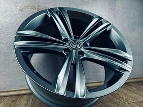 TOP kola VW Tiguan 19” Sebring originál