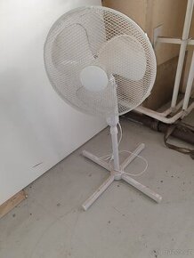 Prodám stojanový ventilátor