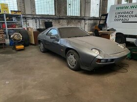 Porsche 928 S2