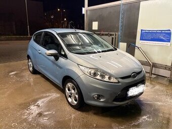 Ford Fiesta 1.4i - 1