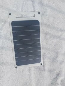 Solární nabíječka na mobil  - cestovní Solární panel na nabí - 1