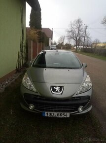 Peugeot 207 CC - 1