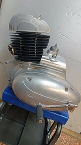 motor Jawa 250/590 Sport