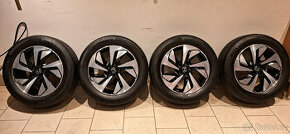 Honda CR-V, 225/60 R18