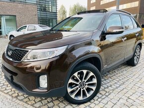 Kia Sorento 2.2CRDi 4x4 AUT KAMERA VÝHŘEV TAŽNÉ SERVISKA TOP