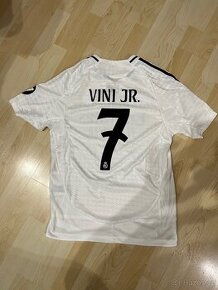 Vini jr Real Madrid dres