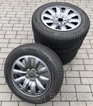 Octavia IV - 16" zimní sada 205/60 R16 GoodYear/Michelin