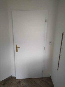 Interiérové dveře bílé 80cm pravé