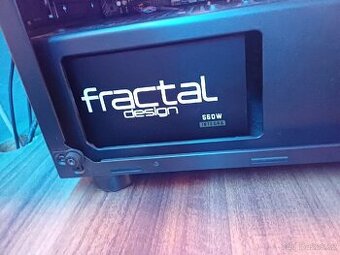 Fractal zdroj 550w