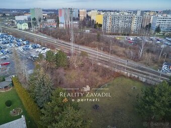 Prodej pozemky pro komerční výstavbu, 1 085 m2 - Praha-Zličí - 1