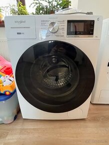 Pracka whirlpool W8 W946WB CS