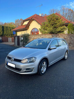 VOLKSWAGEN GOLF 1.6TDi VÝBAVA