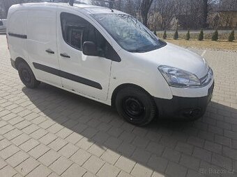 CITROEN BERLINGO 1.6 nafta 66kw r.v 2015