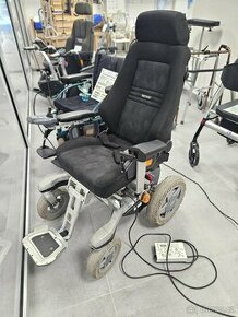 Elektrický invalidní vozík-s Recaro sedačkou