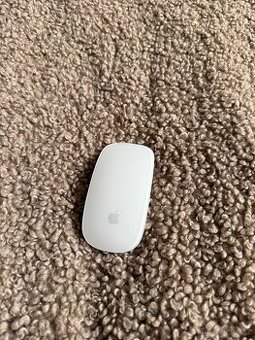 Apple myš Magic Mouse