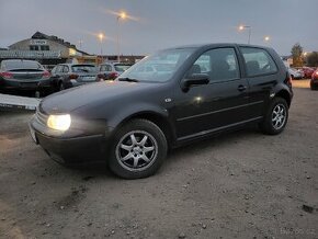 VW Golf 1.4i,55kw,najeto 200tis km,STK 4/2026