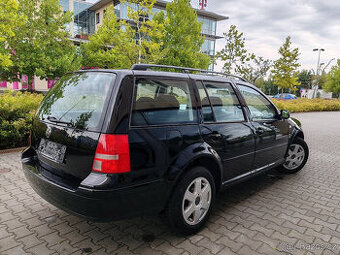 benzínový VW Volkswagen Golf 4 1.6i 2005 PACIFIC