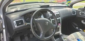 Peugeot 307  2006 r.  Nafta