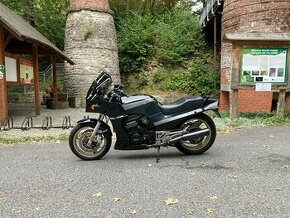 Kawasaki Gpz 900R