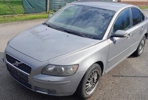 Rozprodám volvo s40 2005 2.0 tdci 100kw