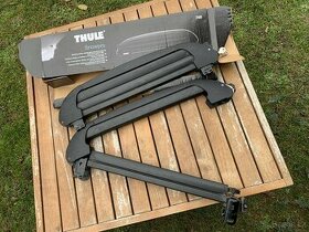 Thule nosic drzak lyzi na 4 pary Snowpro 746