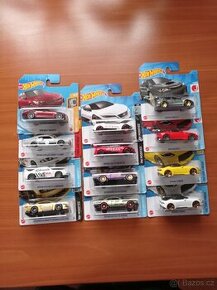 Hot Wheels Nissan, Kia Subaru. - 1