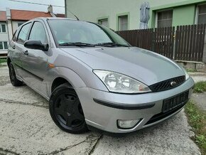 Ford Focus 1.6i 74kW rok 2004 naj.272tis. NOVÁ STK