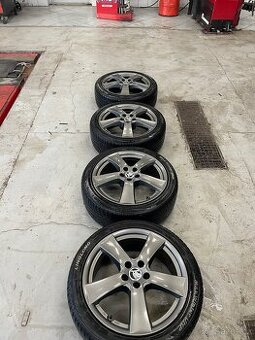 5x100 R17 Dezent