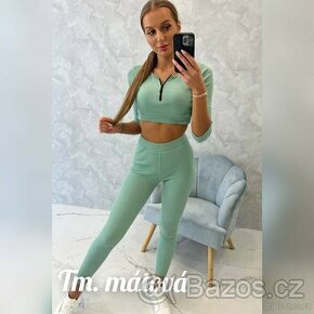 ŽEBROVANÁ SOUPRAVA CROP TOP + LEGÍNY - 1