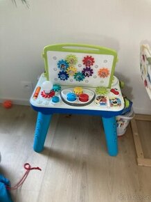 Baby Einstein aktivity stolek interaktivní top hračka