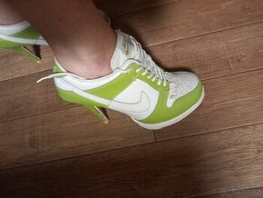 Retro boty Nike na podpatku délka stélky 24.5