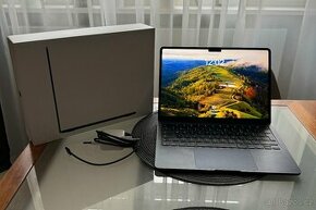 Macbook Air - M2 (2022) - 512gb, 10jádrové GPU, 8gb RAM - 1