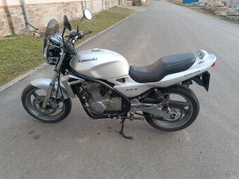 Kawasaki ER 5