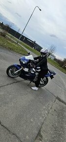 Yamaha R6