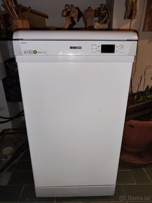 Myčka nádobí 45cm Beko DFSF 6830 volně stojící